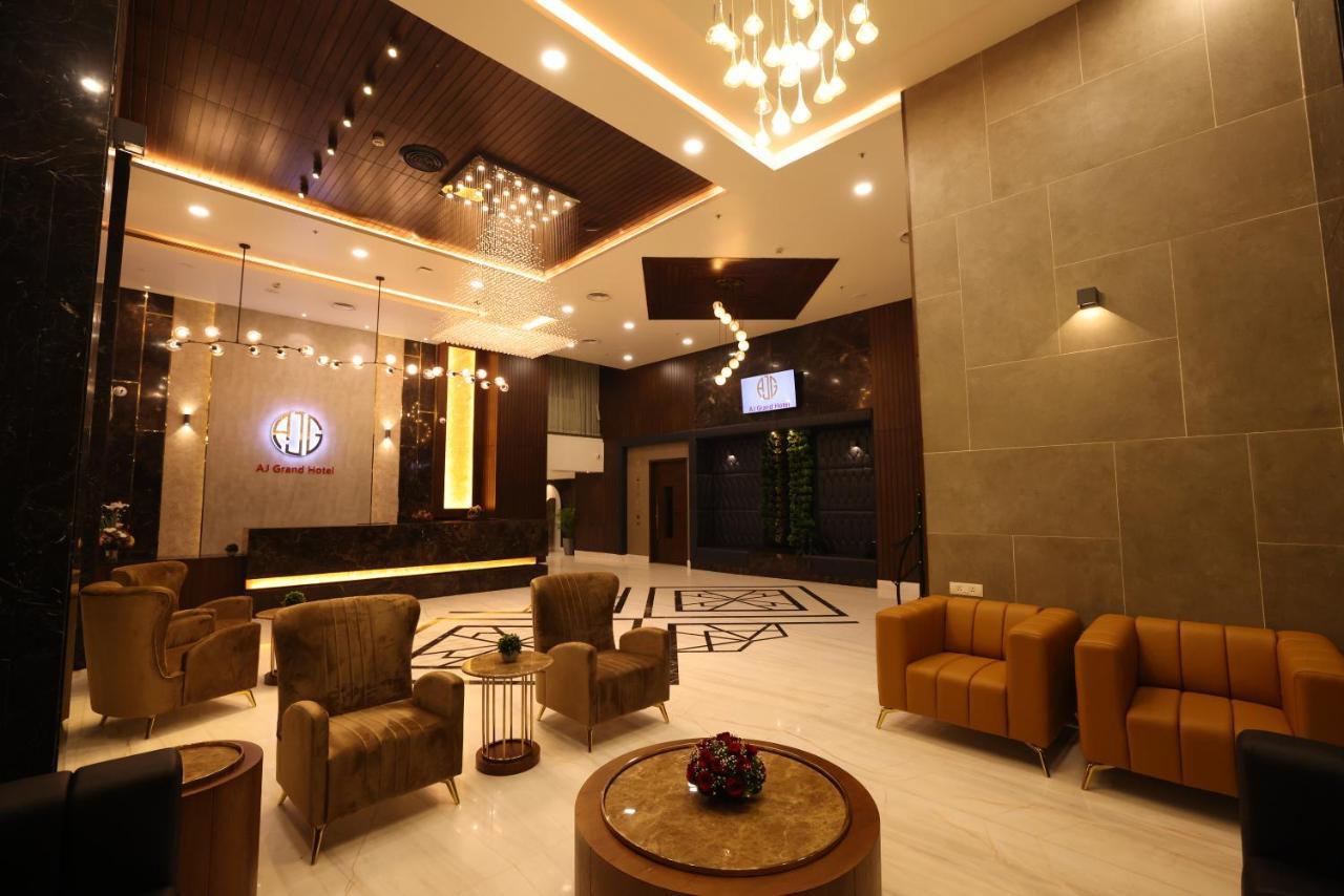 Aj Grand Hotel Mangalore Extérieur photo
