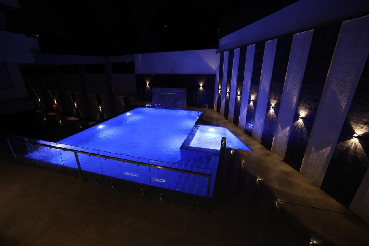 Aj Grand Hotel Mangalore Extérieur photo