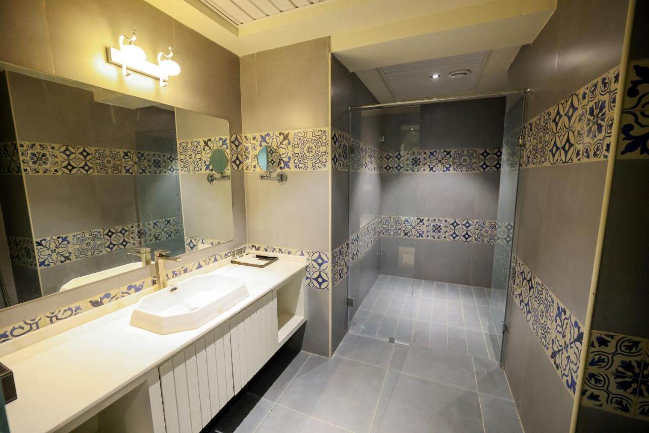 Aj Grand Hotel Mangalore Extérieur photo