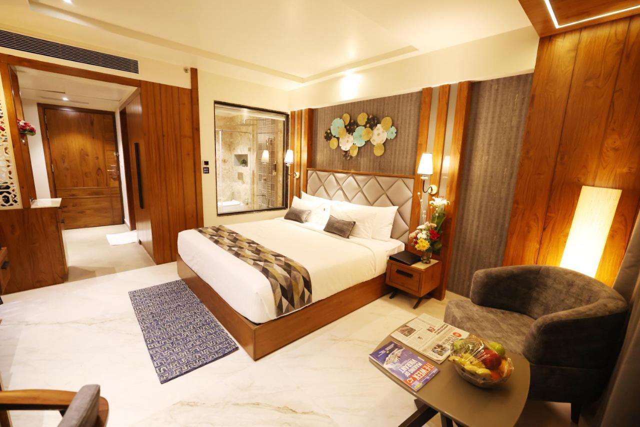 Aj Grand Hotel Mangalore Extérieur photo